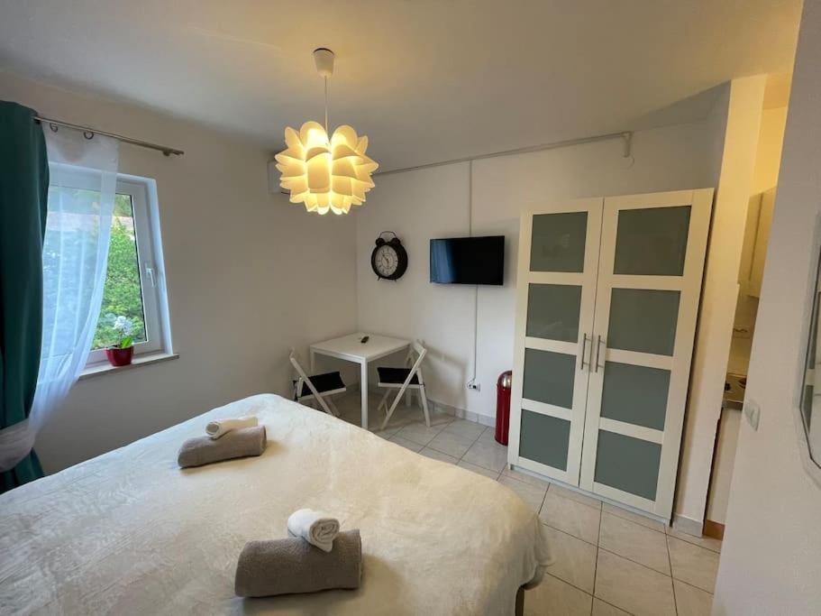 מדולין Enna Apartment 2 Perfect Location מראה חיצוני תמונה